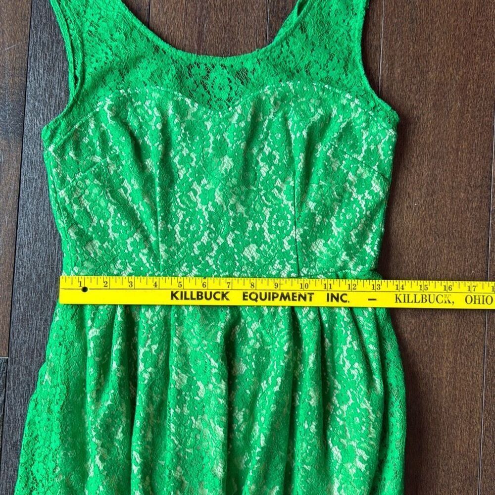 Betsy Johnson nude floral overlay lace dress size 4 fit and flare Kelly green fa - Picture 10 of 11